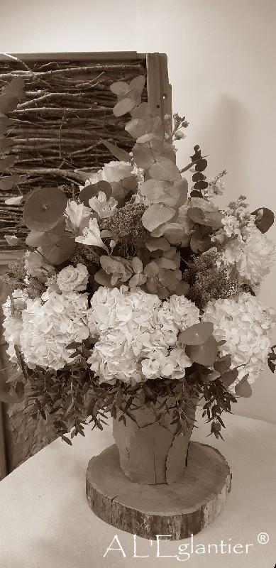 Bouquet champêtre et son vase