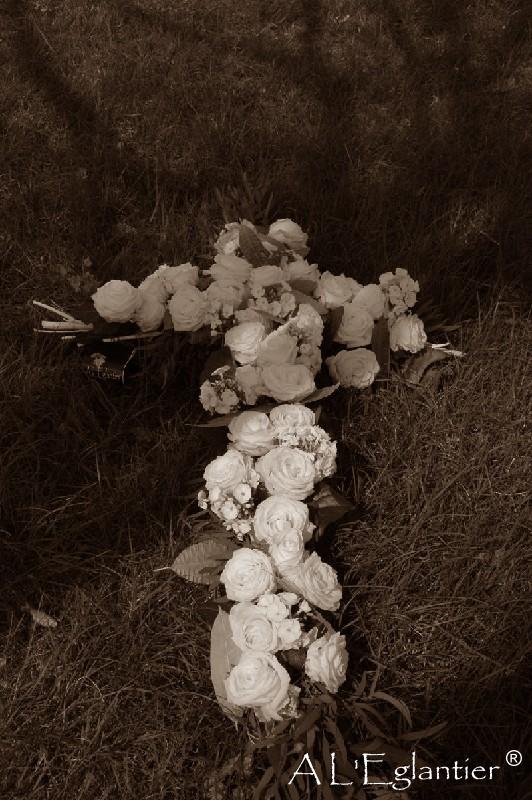 Croix et fleurs classique