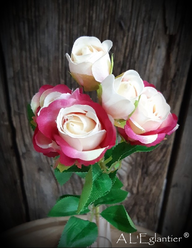 BRANCHE MINI ROSES x 5. 42 cm. Jaspé.